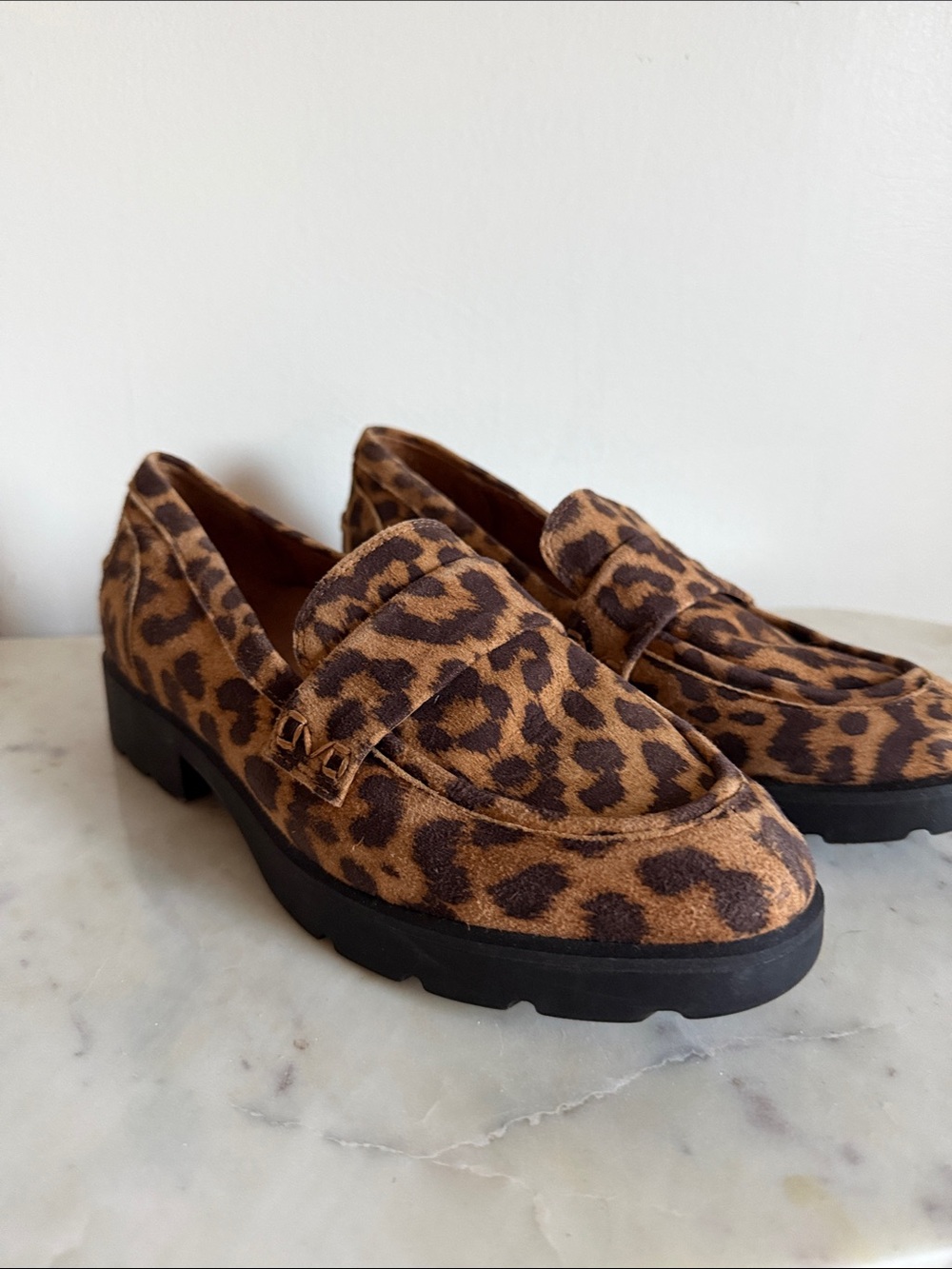 Vionic Leopard Print Cleo Loafers in Brown and Black with Rugged Sole Size 7.5